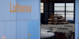 Lufthansa im Überlebenskampf: Der Konzern streicht noch mehr Stellen, legt mehr Flugzeuge still und korrigiert die Prognose noch weiter nach unten