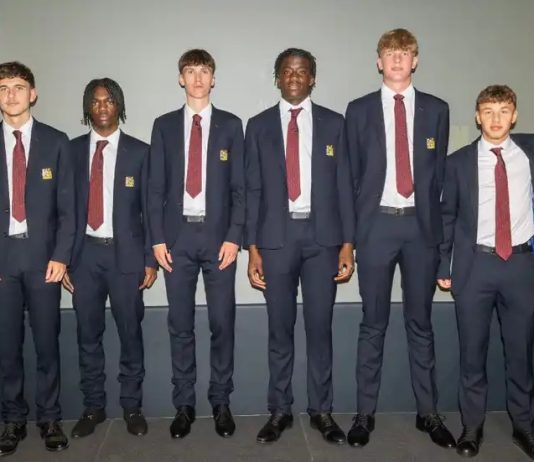 UNITED CELEBRATE NEW SCHOLARS INTAKE